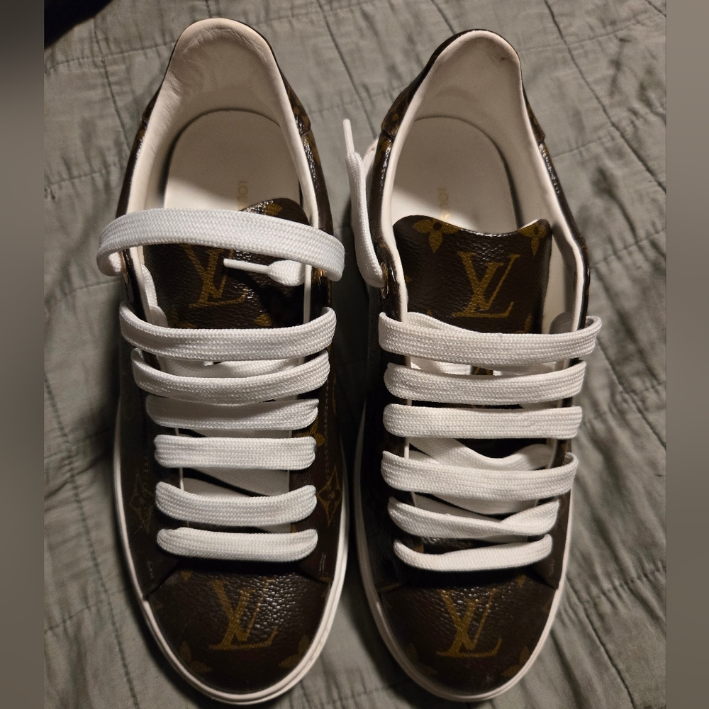 Louis Vuitton Monogram Time Out Sneakers - Picture 3 of 16
